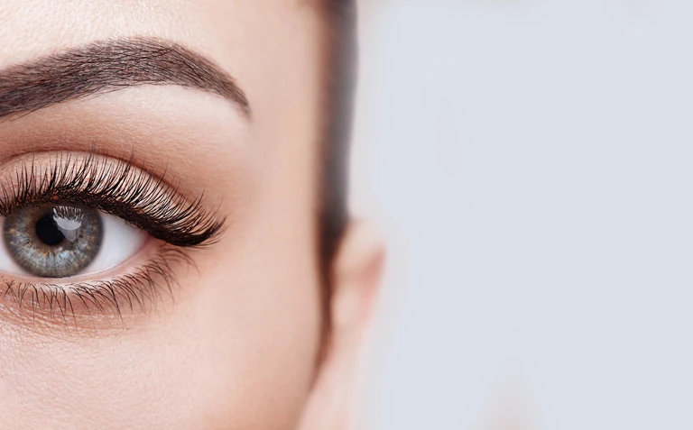 Treatment of under-eye circles with Hyaluron